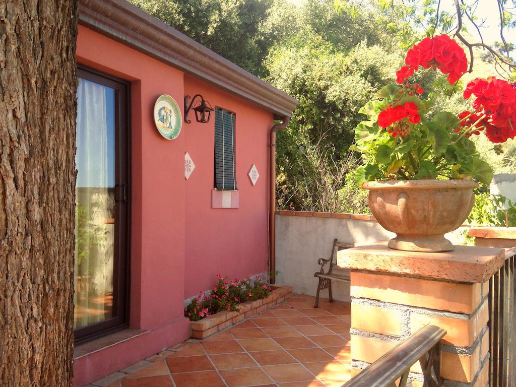 B&B Villa Vittoria Giardini-Naxos Exterior foto